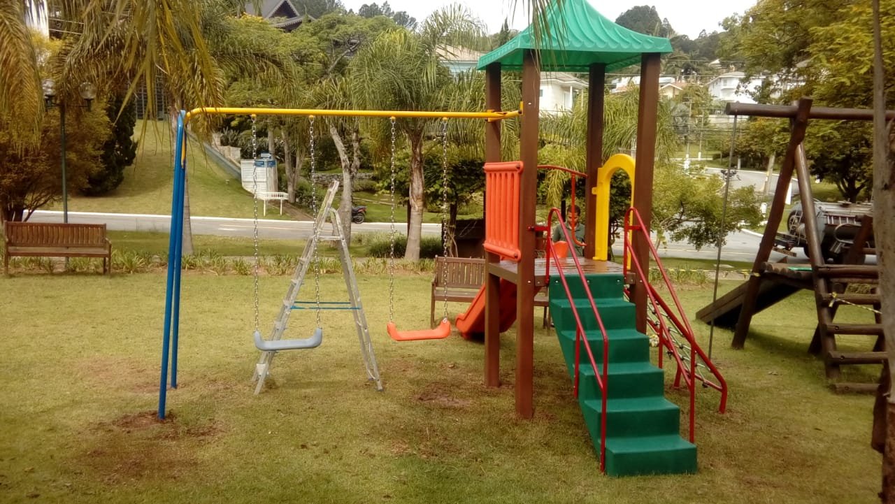 Brinquedo Balanço e Playground em Alphaville