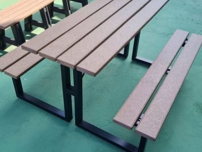 Mesa de Jardim Ecológica - Linha Steel - Ferro com Madeira Plástica