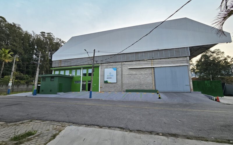 Fachada do Galpão -Sede da Ecopex em Santana de Parnaíba