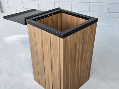 Lixeira Steel Prime 96litros - Tampa preta basculante aberta