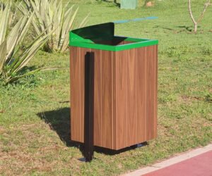 Lixeira da linha Steel Prime com tampa verde - 96 litros