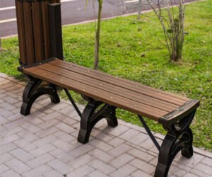 Banco Ibiara sem encosto - 1,50m em prefeitura