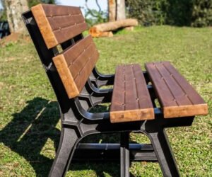 Banco Urban - 1,50m - Com encosto - Vista Lateral